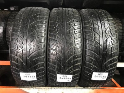 225/65/17 KUMHO I'ZEN RV STUD KC16 Зимние шипованные бу