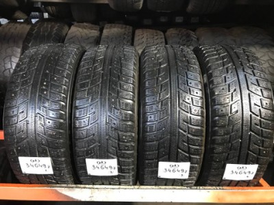 205/55/16 KUMHO I'ZEN KW22 Зимние шипованные бу