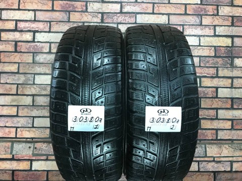 215/55/17 KUMHO I'ZEN KW22 Зимние шипованные бу