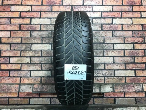 195/65/15 GOODYEAR ULTRAGRIP 500 Зимние нешипованные бу