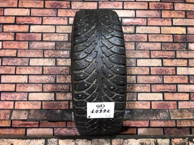 NOKIAN 215/65/15 Зимние шипованные