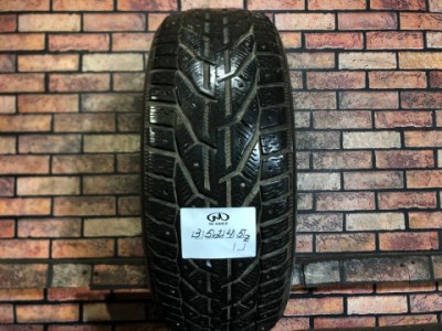 215/60/17 TIGAR SUV ICE Зимние шипованные бу